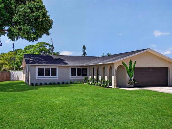 7833 BRISTOL COURT, ST PETERSBURG, FL 33709