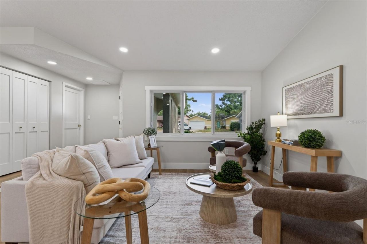 7833 Bristol Court, Saint Petersburg, FL 33709 Photo