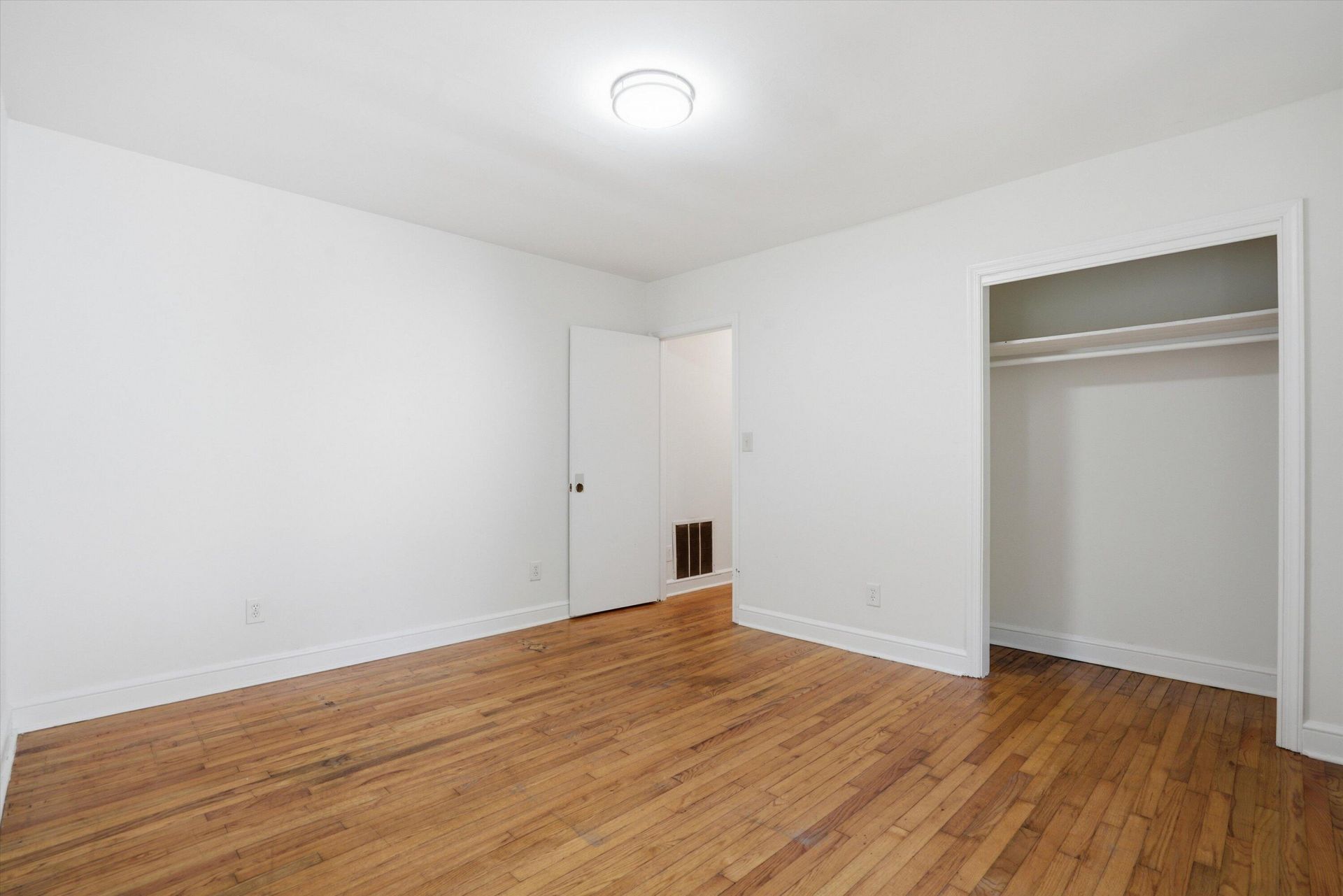 3902 Walnut Street Photo 10