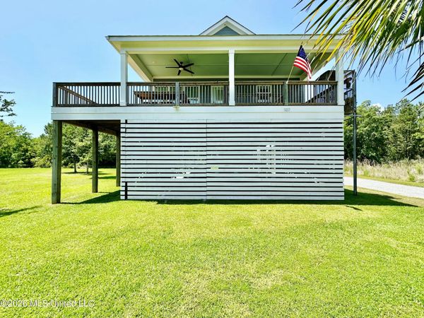 107 Elliot Avenue, Pass Christian, MS 39571