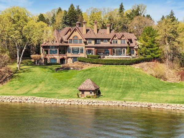 358 Ferndale Road S, Wayzata, MN 55391