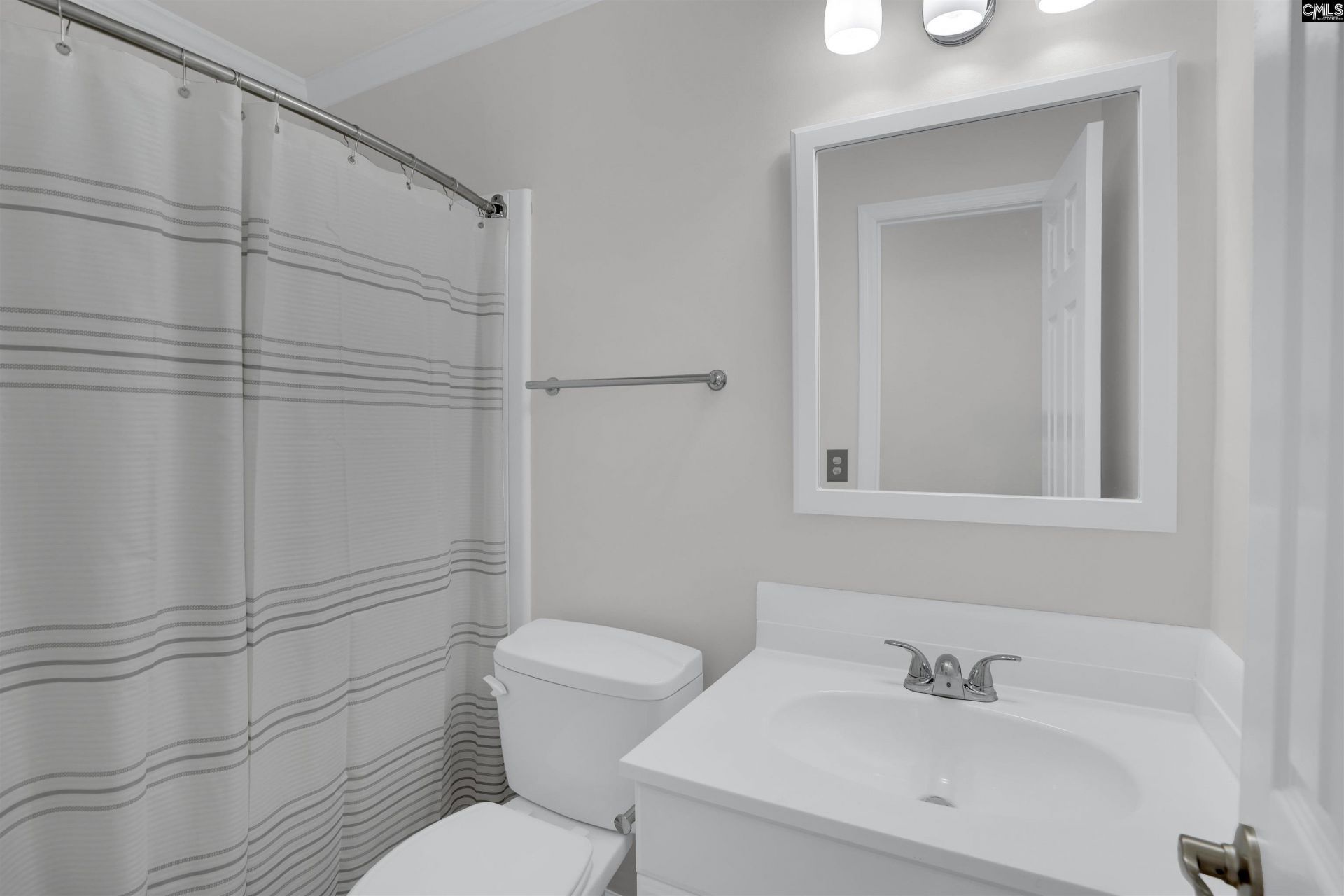 10 Low Hill Lane Photo 17