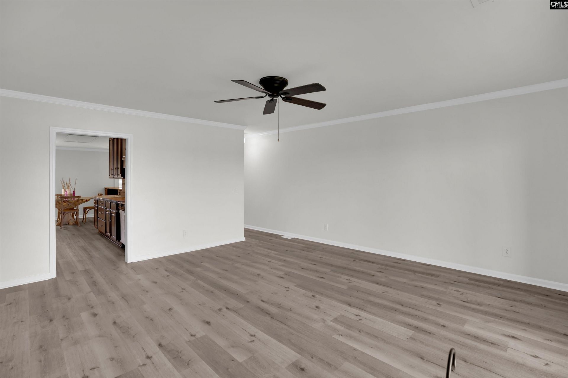 10 Low Hill Lane Photo 21