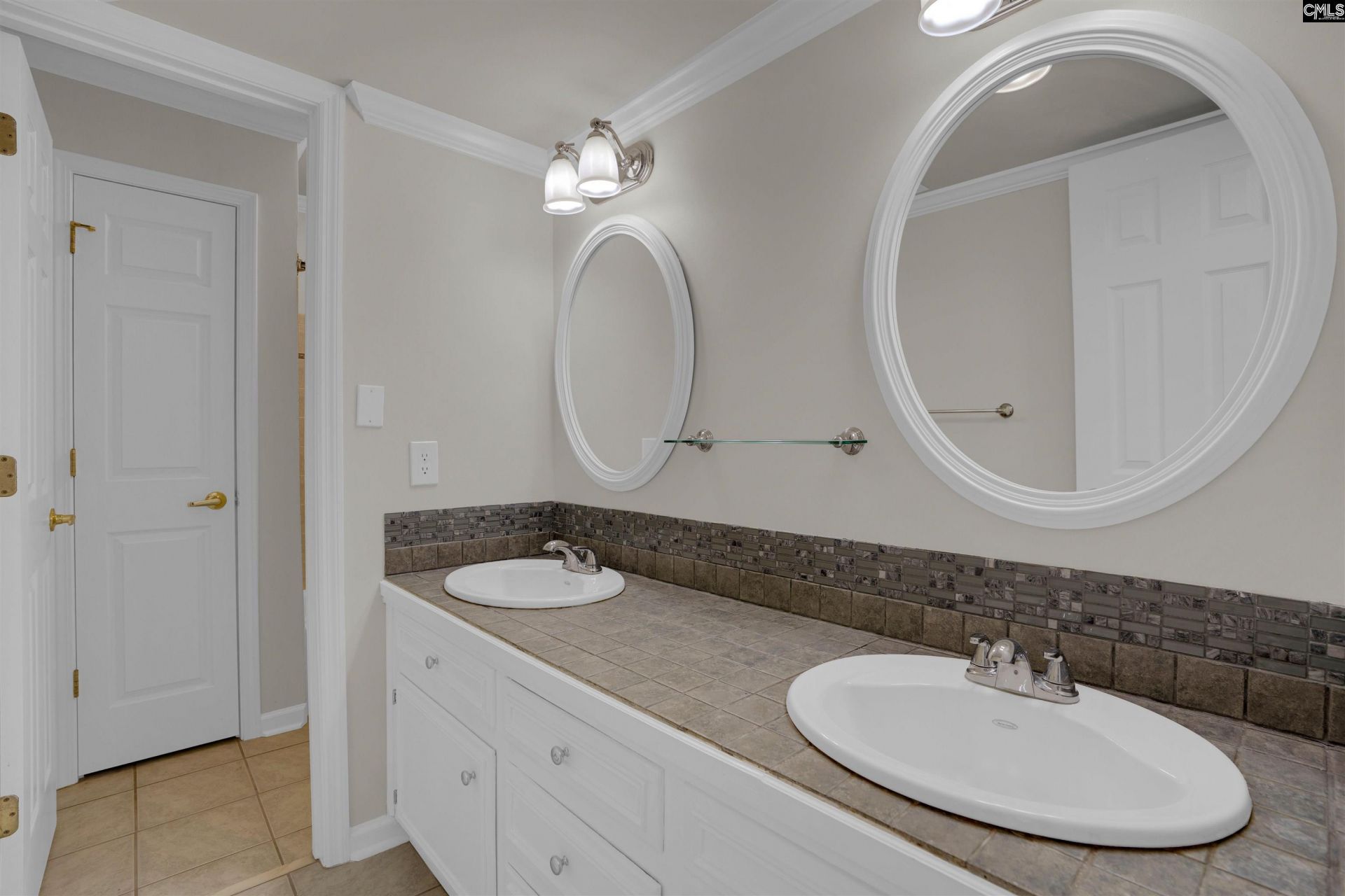 10 Low Hill Lane Photo 25