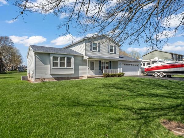 56 Alder Bush Lane , Hamlin, NY 14464