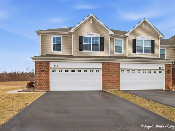 1213 Draper Road , McHenry, IL 60050