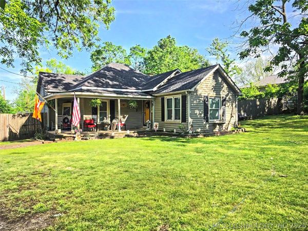 417 S State Avenue , Tahlequah, OK 74464