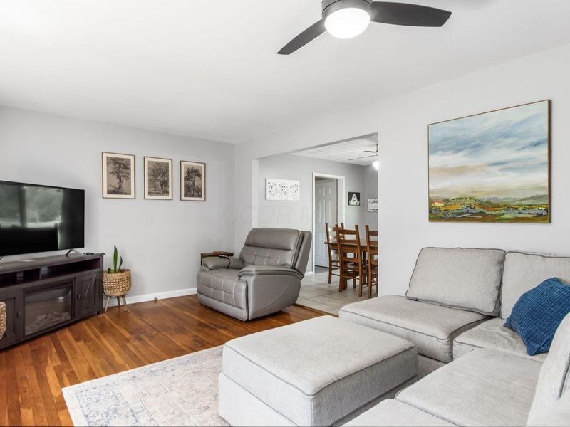 1812 Zuber Road , Grove City, OH 43123 Photo 12