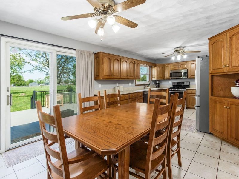 1812 Zuber Road , Grove City, OH 43123 Photo 15