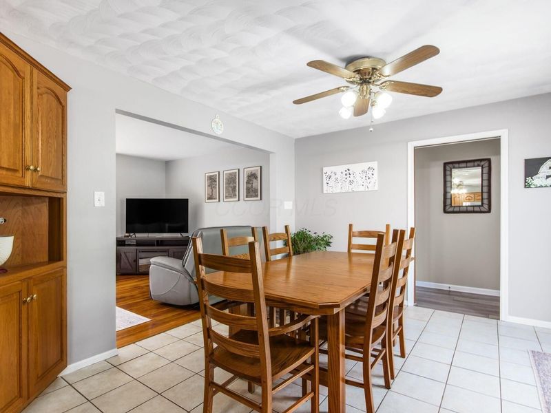 1812 Zuber Road , Grove City, OH 43123 Photo 17