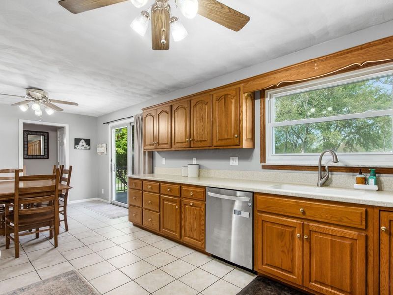 1812 Zuber Road , Grove City, OH 43123 Photo 20