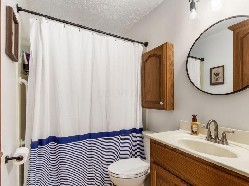 1812 Zuber Road , Grove City, OH 43123 Photo 28