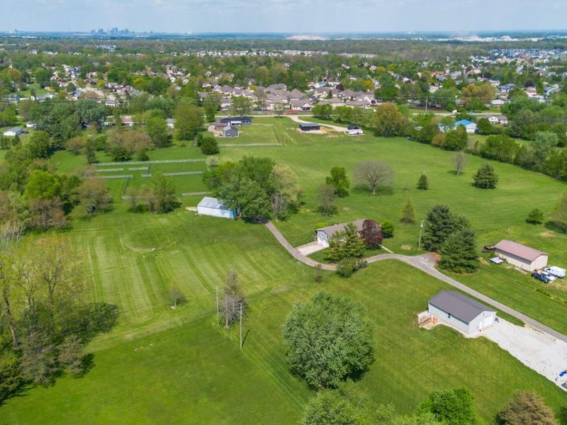 1812 Zuber Road , Grove City, OH 43123 Photo 80