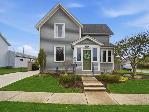 427 W Charles Street , Bucyrus, OH 44820