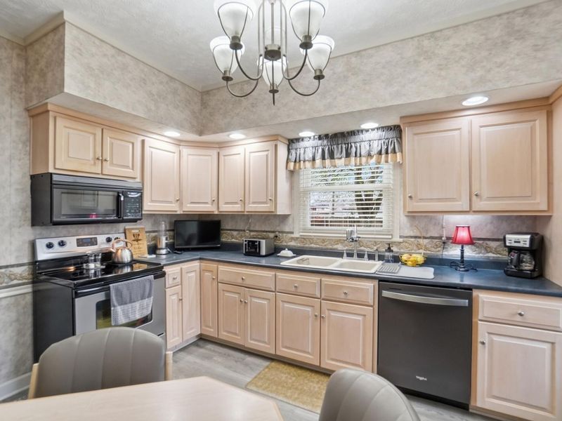 427 W Charles Street, Bucyrus, OH 44820 Photo 19