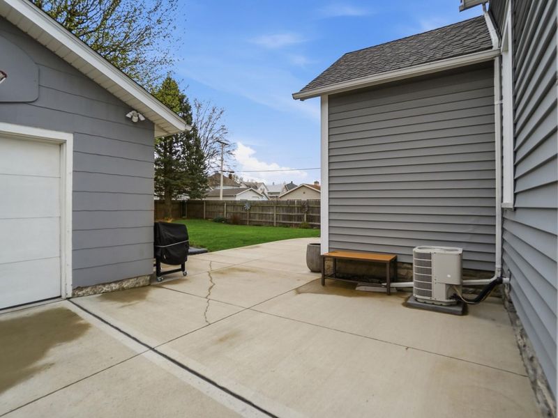427 W Charles Street, Bucyrus, OH 44820 Photo 39