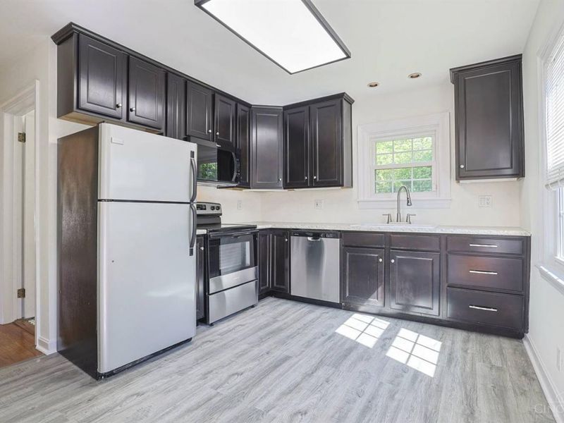 1965 Hunt Road, Reading, OH 45215 Photo 11