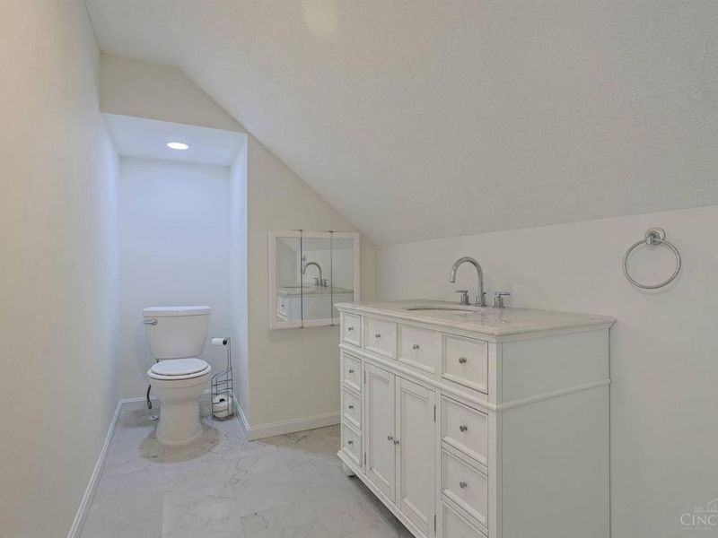 1965 Hunt Road, Cincinnati, OH 45215 Photo 28