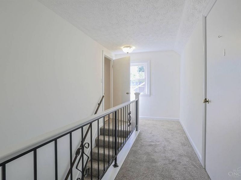 1965 Hunt Road, Cincinnati, OH 45215 Photo 44