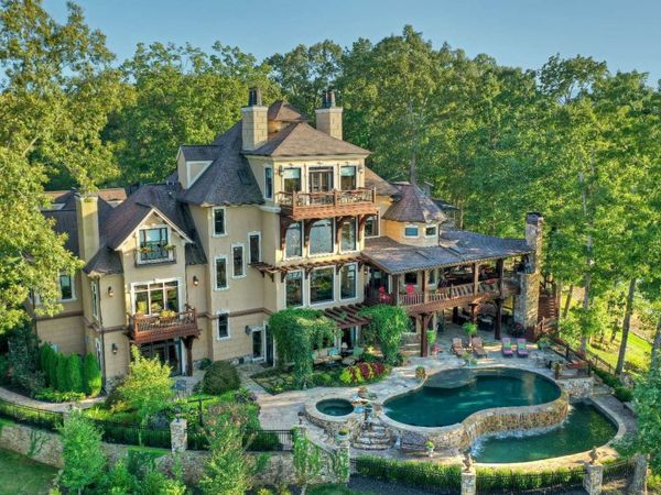 474 Stewart Camp Point Road, Blue Ridge, GA 30513