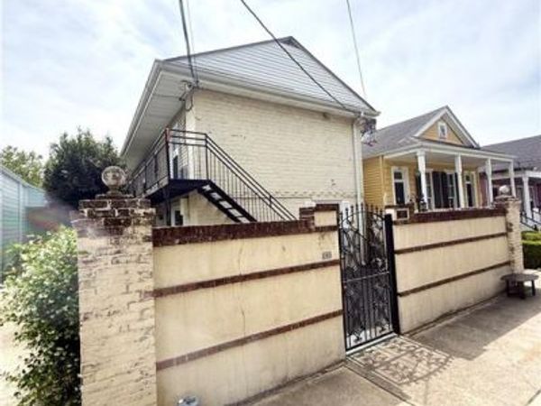 257 CHEROKEE Street, Unit 2, New Orleans, LA 70118