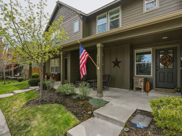 950 N Hindeman Street, Sisters, OR 97759