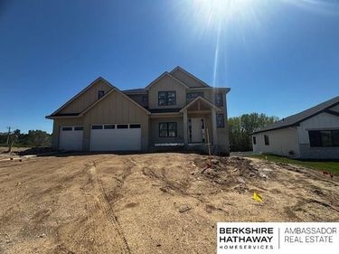21801 Parkview Drive, Gretna, NE 68028