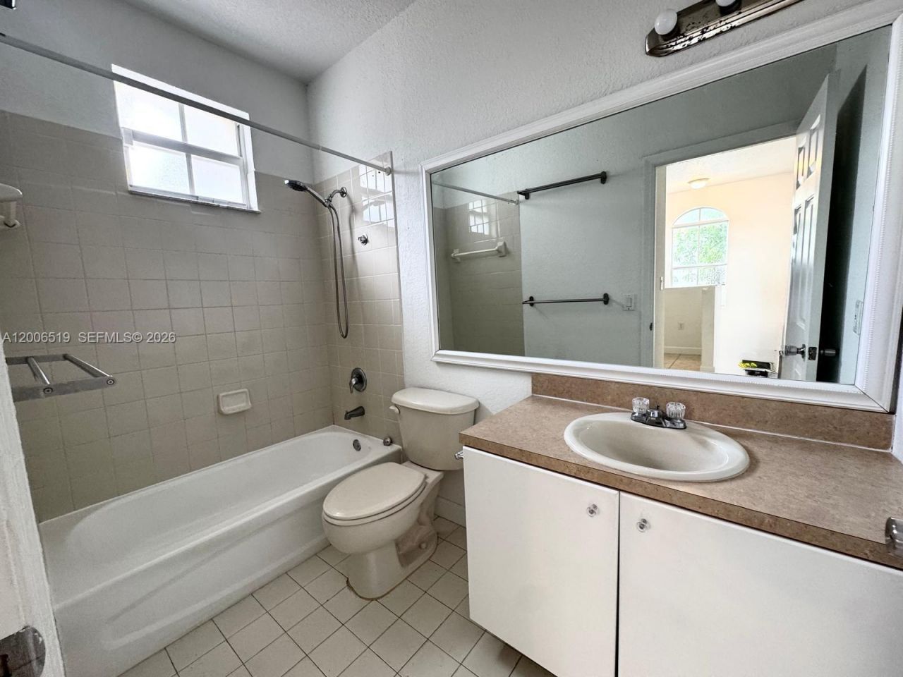 8157 NW 108th Pl , Doral, FL 33178 Photo