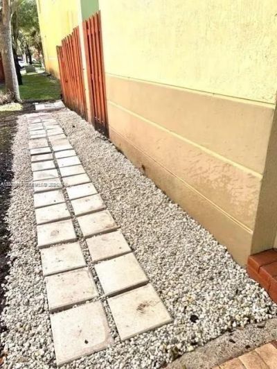 8157 NW 108th Pl , Doral, FL 33178 Photo