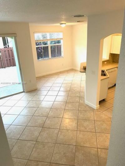 8157 NW 108th Pl , Doral, FL 33178 Photo