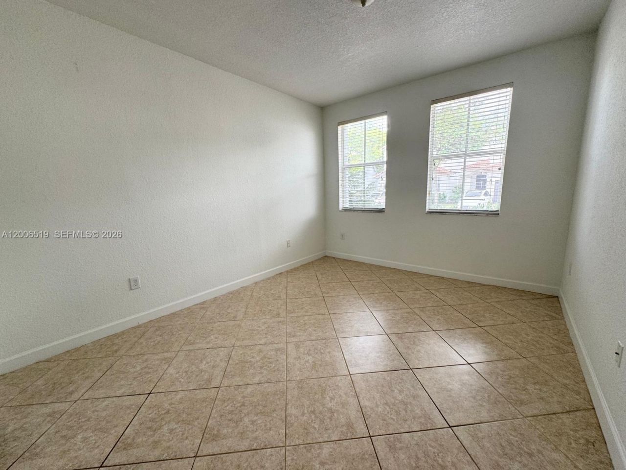 8157 NW 108th Pl , Doral, FL 33178 Photo