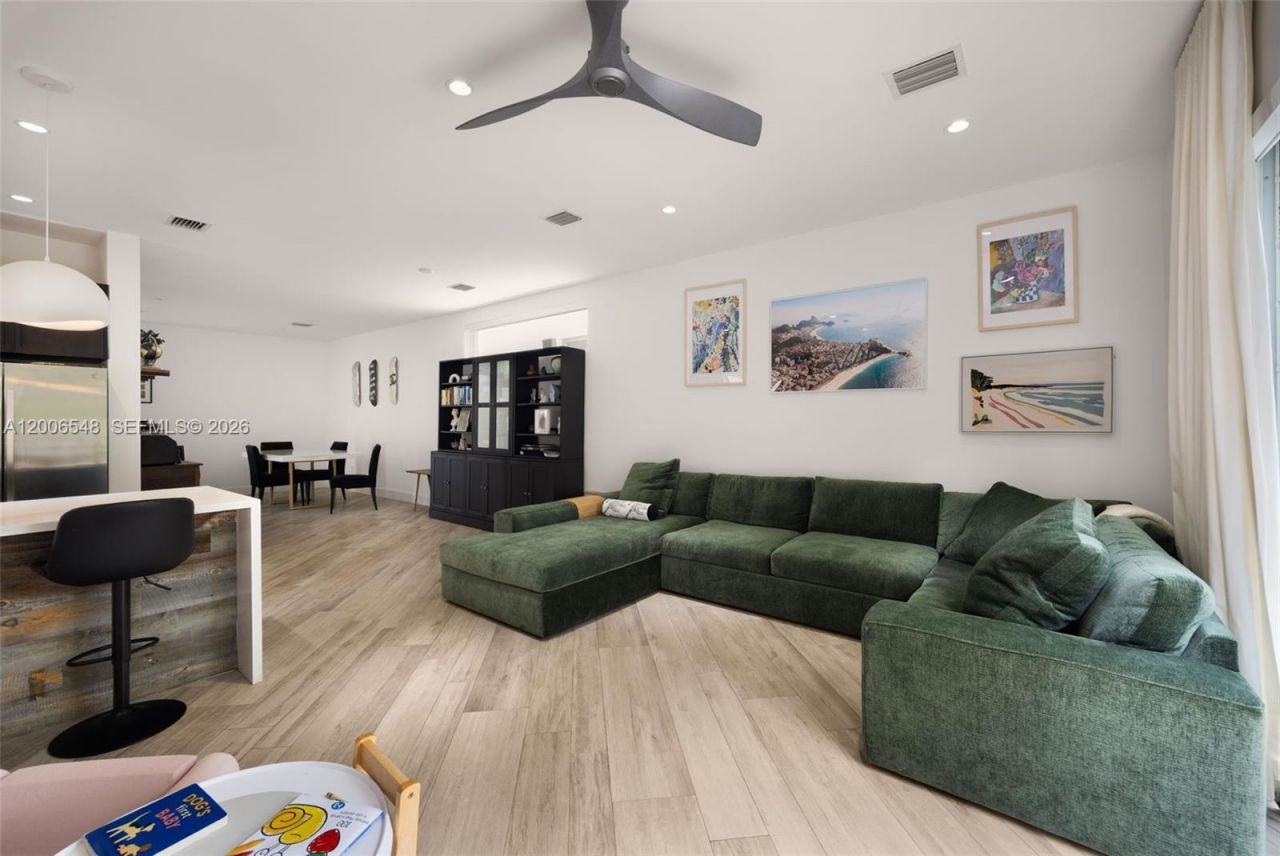 2931 SW 27th Ter , Unit 2931, Miami, FL 33133 Photo