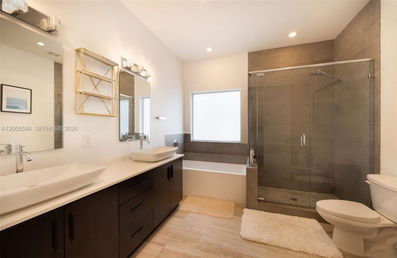 2931 SW 27th Ter , Unit 2931, Miami, FL 33133 Photo