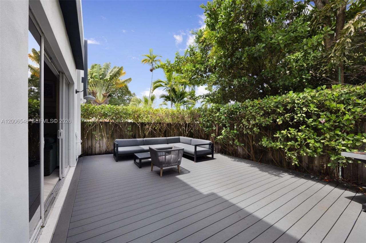 2931 SW 27th Ter , Unit 2931, Miami, FL 33133 Photo