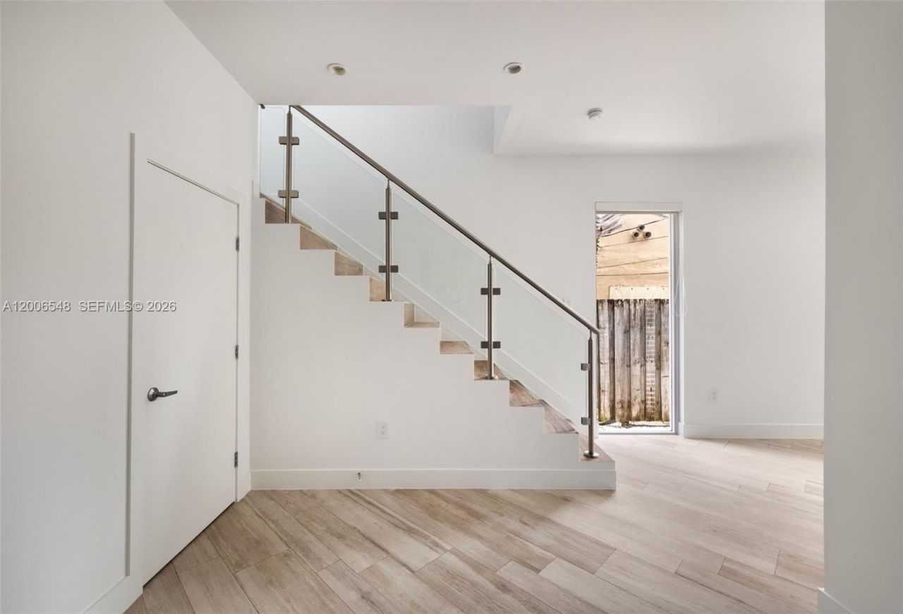 2931 SW 27th Ter , Unit 2931, Miami, FL 33133 Photo