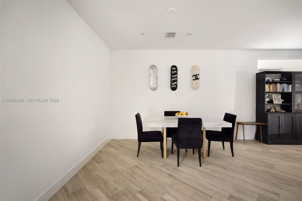 2931 SW 27th Ter , Unit 2931, Miami, FL 33133 Photo