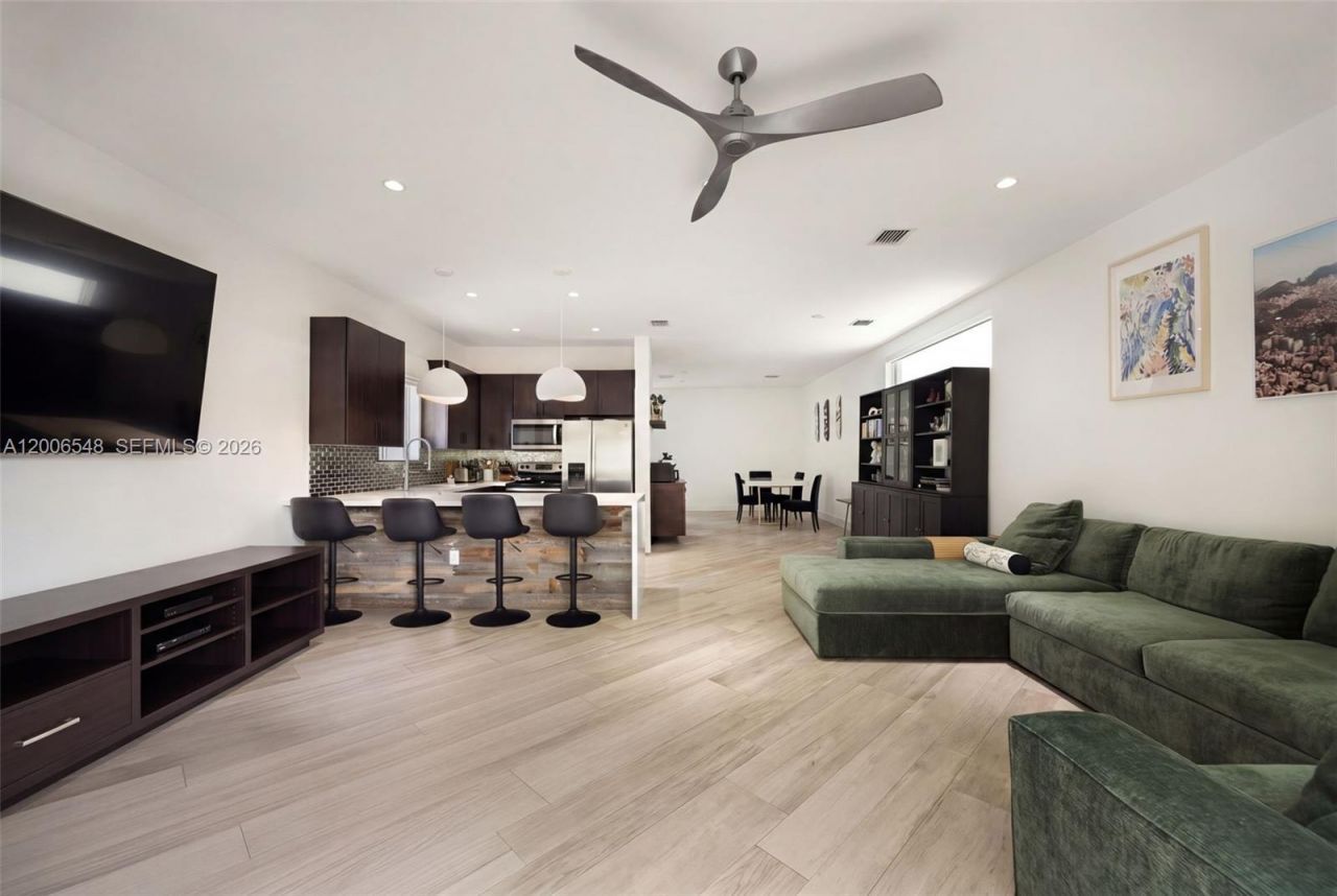 2931 SW 27th Ter , Unit 2931, Miami, FL 33133 Photo