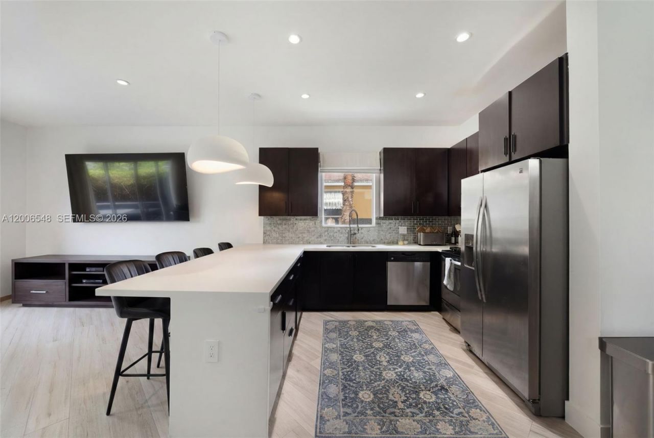 2931 SW 27th Ter , Unit 2931, Miami, FL 33133 Photo