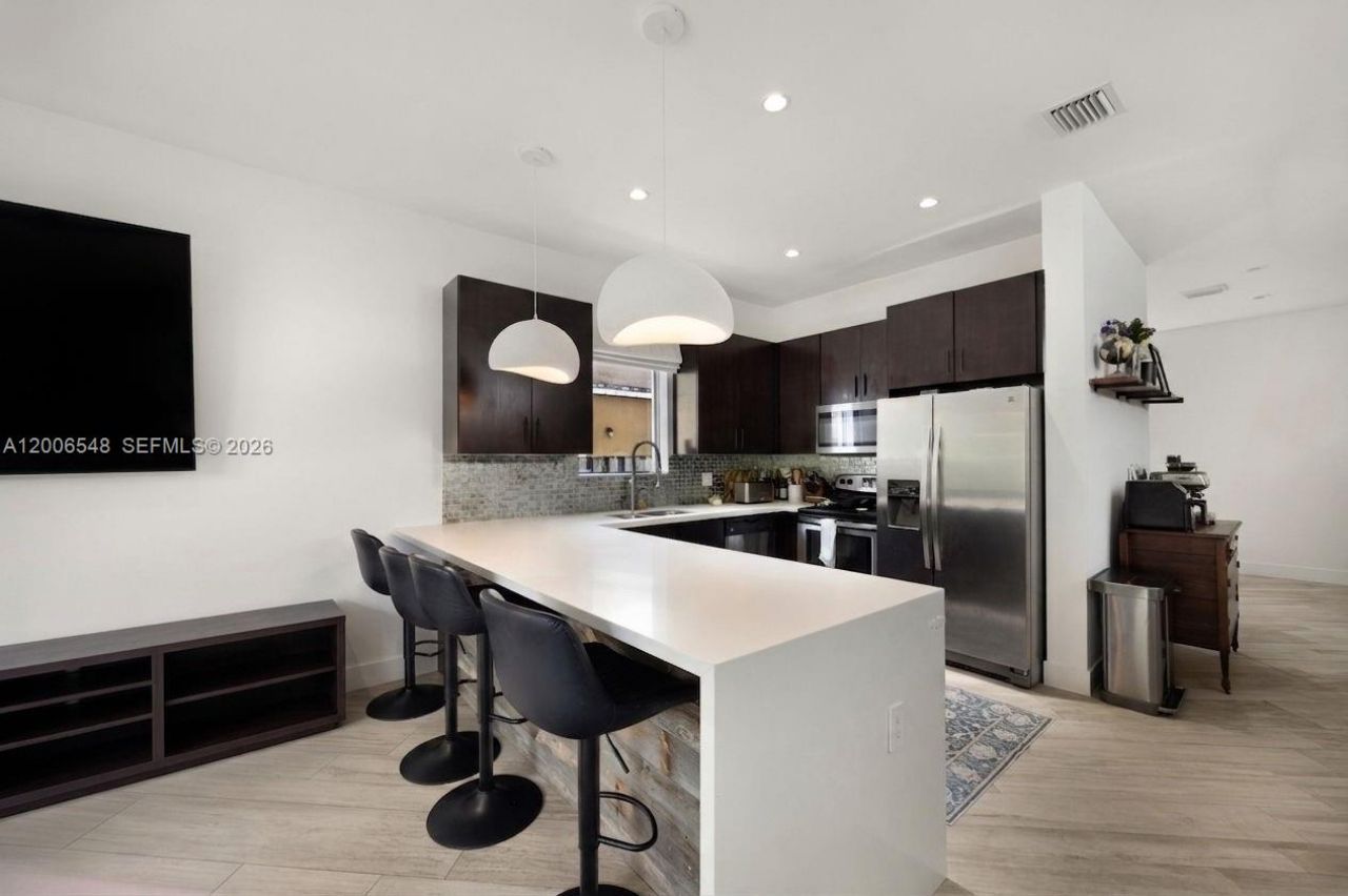 2931 SW 27th Ter , Unit 2931, Miami, FL 33133 Photo