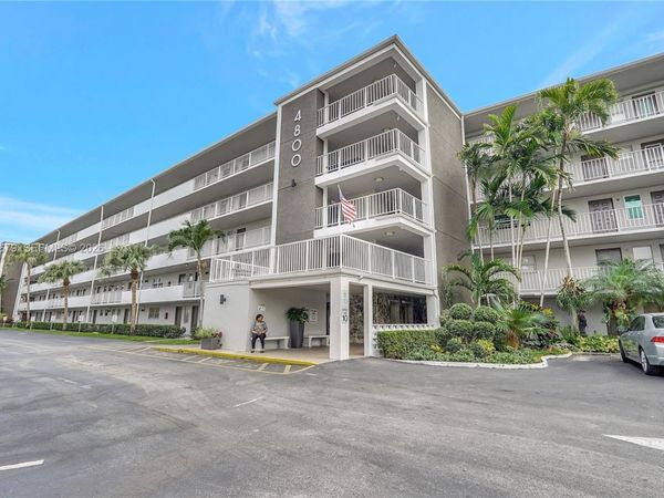 4800 Hillcrest Ln , Unit 207, Hollywood, FL 33021