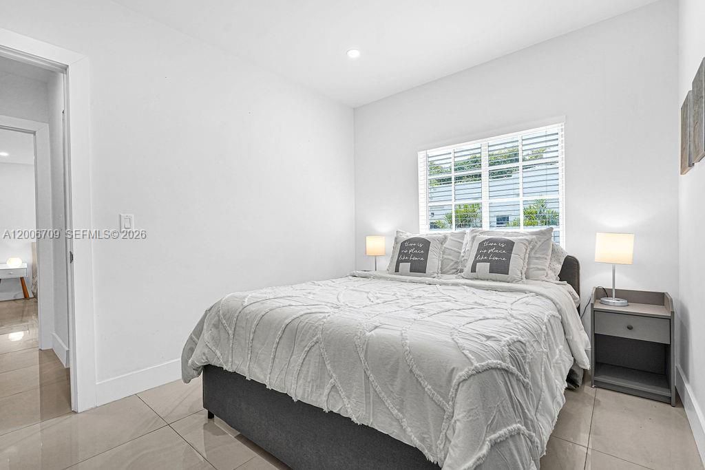 570 NW 48th St , Miami, FL 33127 Photo