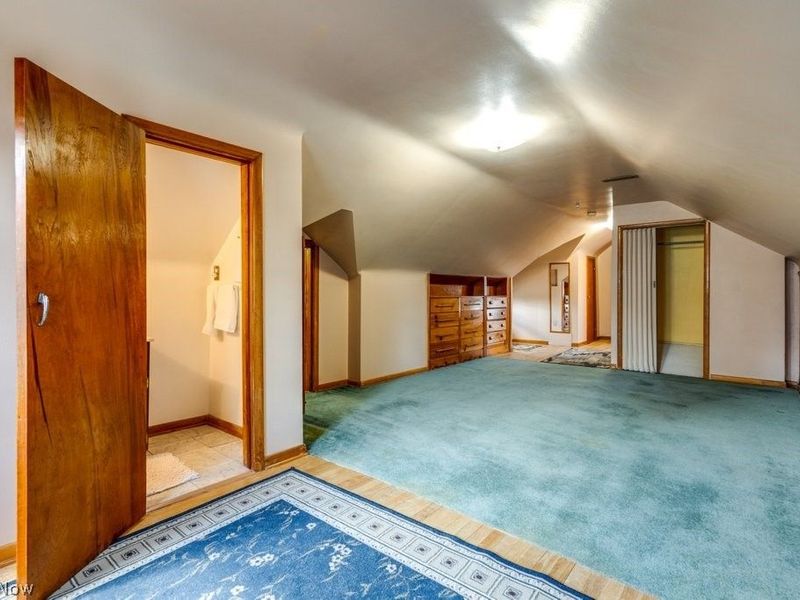 16080 Glenridge Avenue , Middleburg Heights, OH 44130 Photo 22