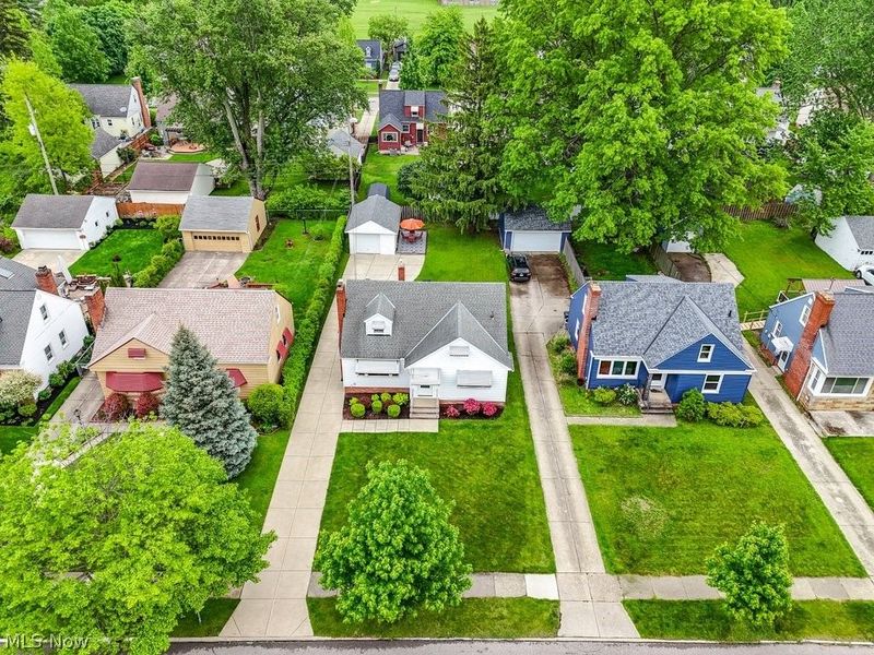 16080 Glenridge Avenue , Middleburg Heights, OH 44130 Photo 31