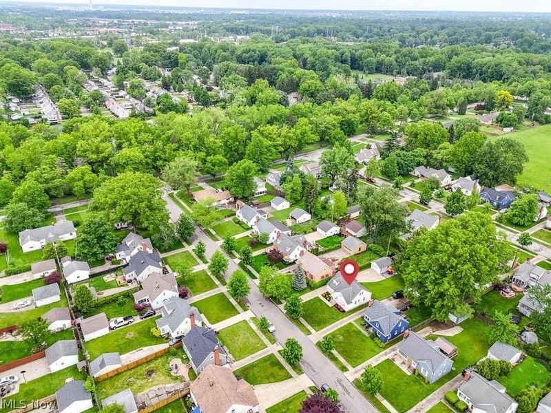 16080 Glenridge Avenue , Middleburg Heights, OH 44130 Photo 33