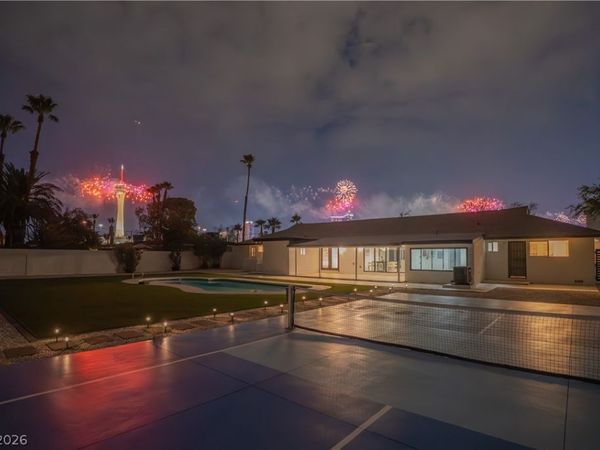 2106 W Oakey Boulevard, Las Vegas, NV 89102