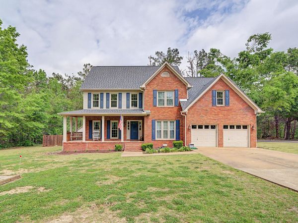 3605 Blue Bird Ln., Corinth, MS 38834