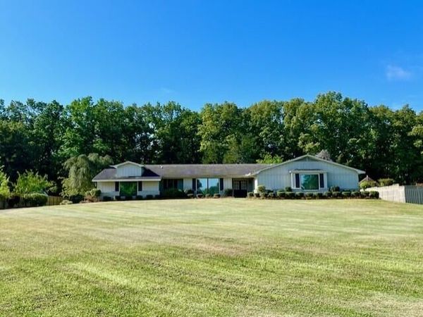 2225 Quail Creek Road, Tupelo, MS 38801