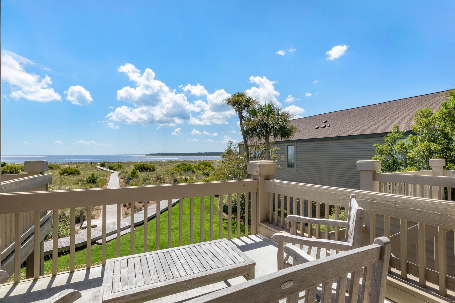 1394/96 Pelican Watch Villas Photo 41