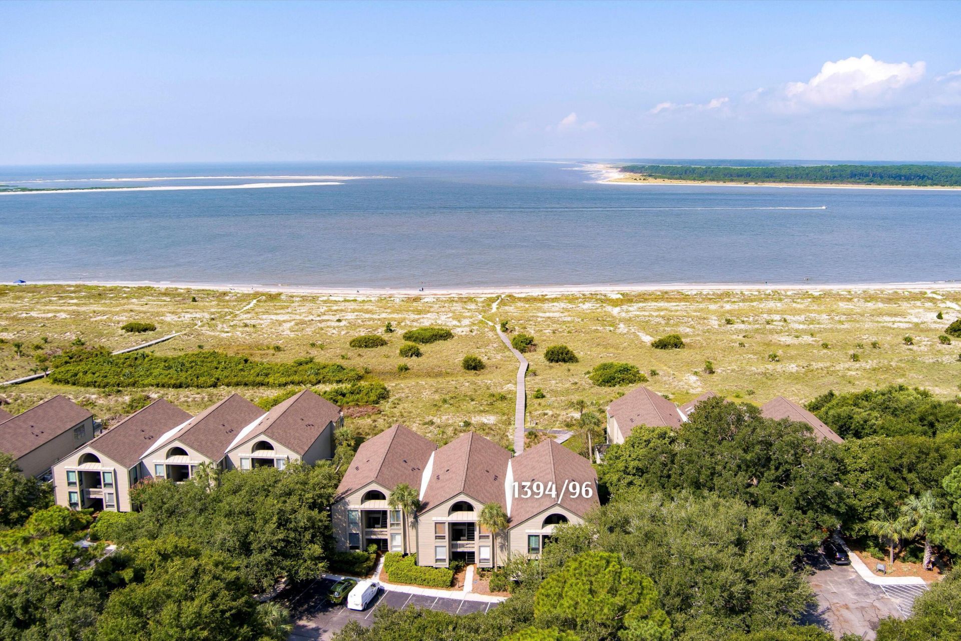 1394/96 Pelican Watch Villas Photo 49