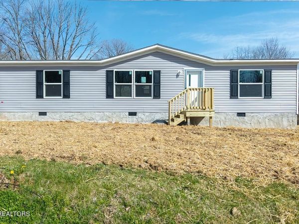 206 Church St, Spencer, TN 38585